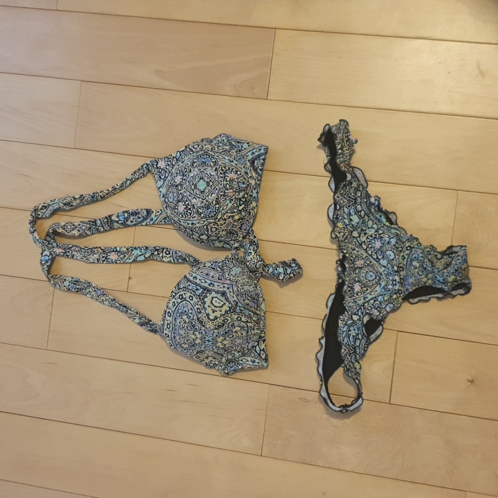 Bikini
